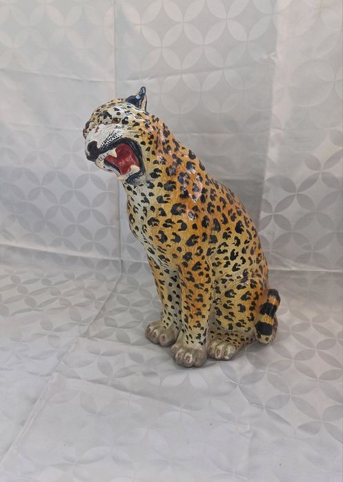 Leopard terracotta