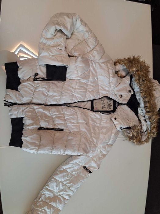 Дамско яке Bershka
