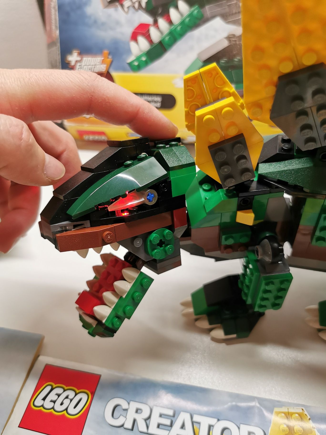 Lego Creator 3in1, 4998 stegosaurus.