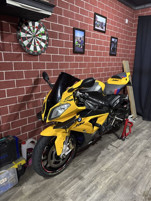 BMW S1000RR  сотилади