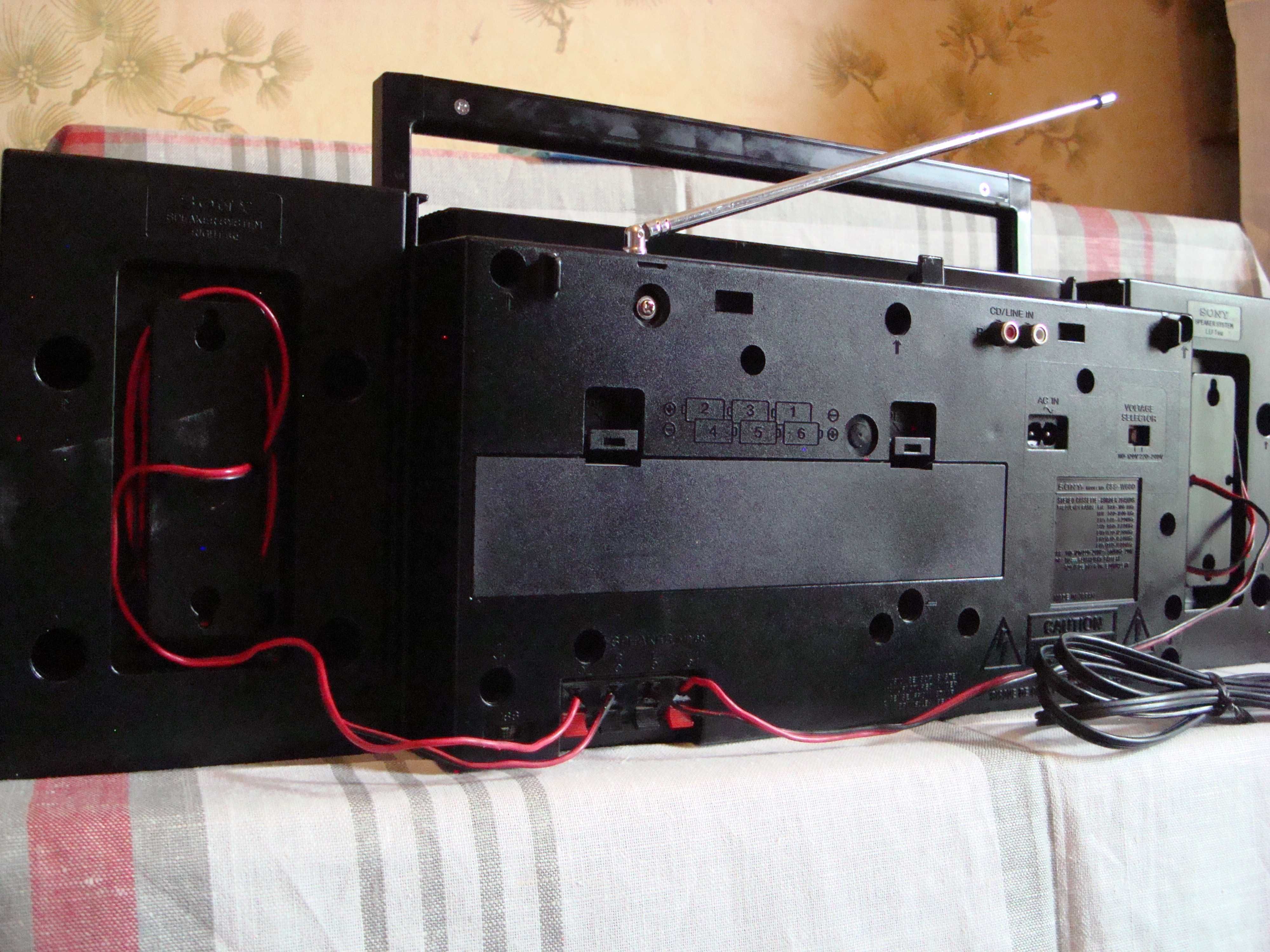 SONY CFS-W 600  MADE IN JAPAN  .1985 ГОД. Обмен.