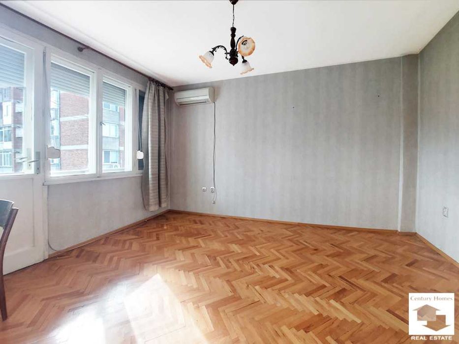 Продава се Четиристаен апартамент в Велико Търново, Център - 104 кв.м за 1616 €/кв.м - Снимка #10