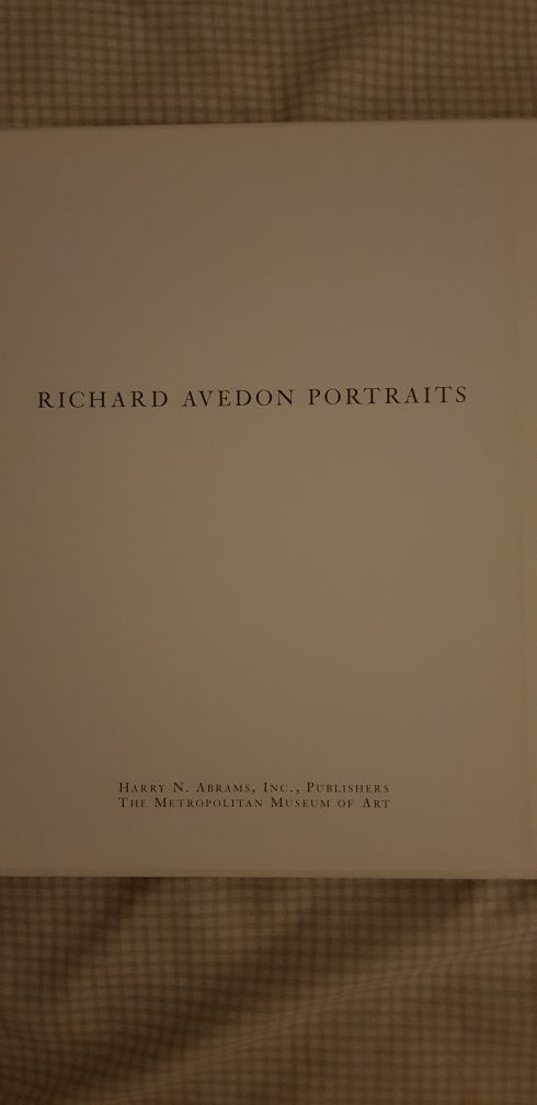 Vand carte poze Richard Avedon