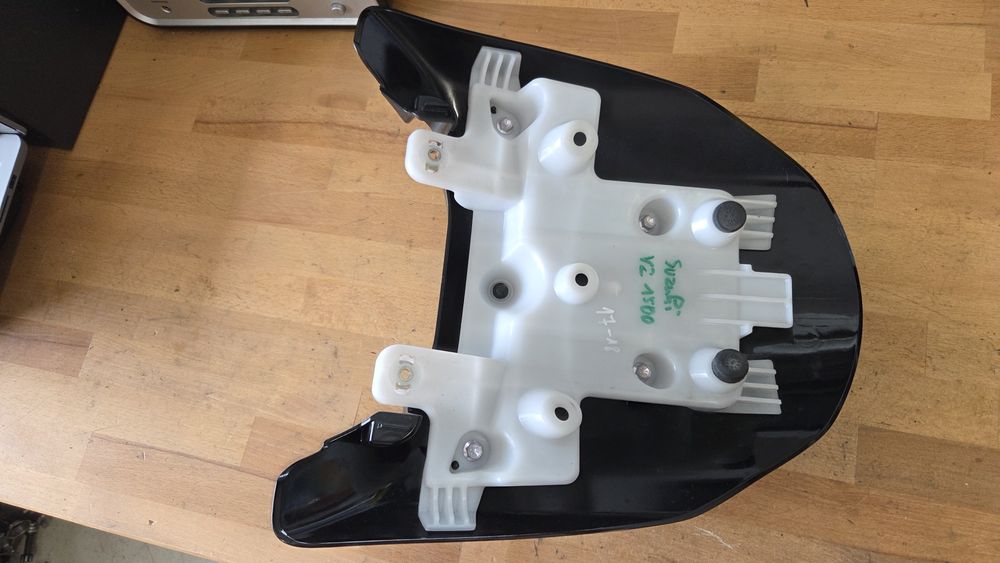 Monopost original Suzuki VZ1500 boulevard M90