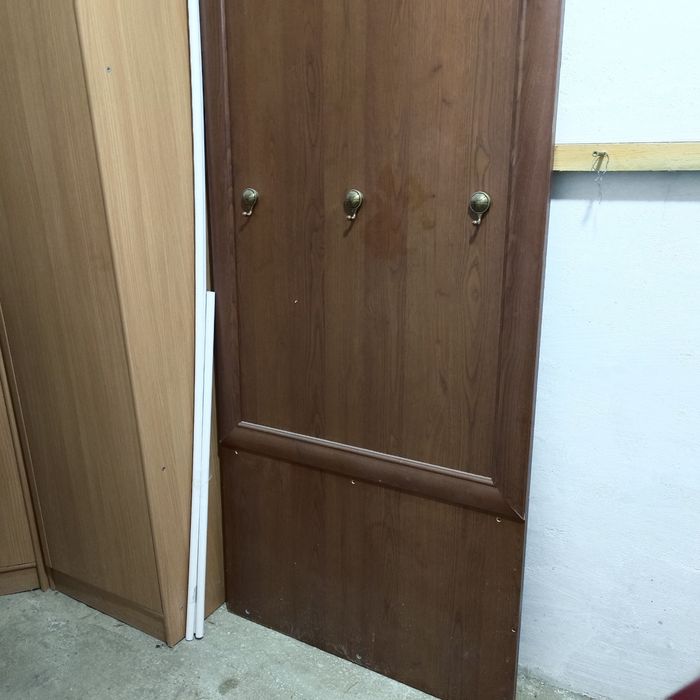 Вешалка отдам даром