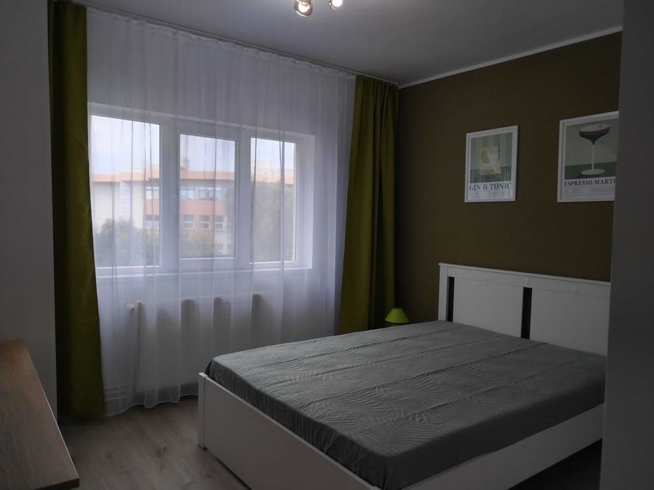 Vând apartament 3 camere, Micalaca zona 300