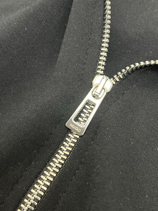 Мъжки анцузи Hugo Boss