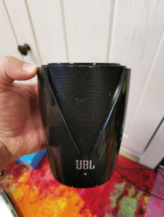 Vand boxa calculator JBL Jembe
Doar 1 bucata am,normal este compus di