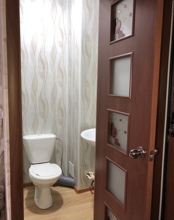 Продам комнату в общежитии с санузлом