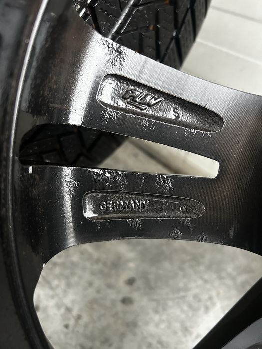 Джанти с гуми 5х114.3 17цола