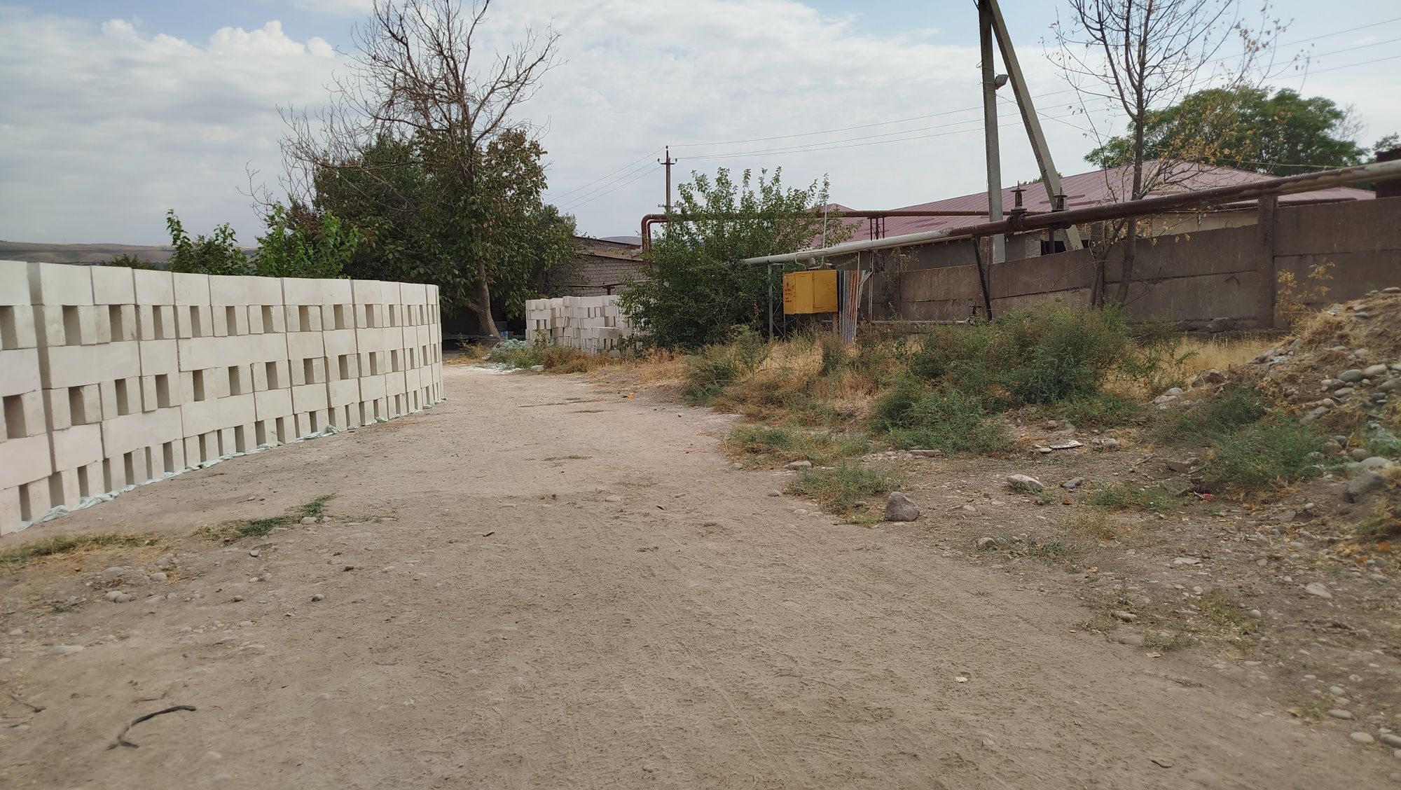 Продам нежилой земельный участок 50 соток в Бустанлыкском р-не.