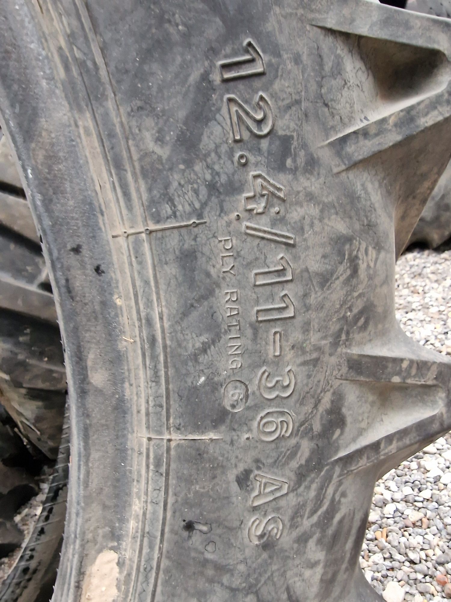 Cauciuc Agricol 12.4R36 marca Semperit