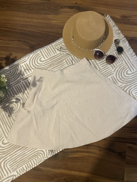 Къси панталони и поли 34-36 BERSHKA, ZARA