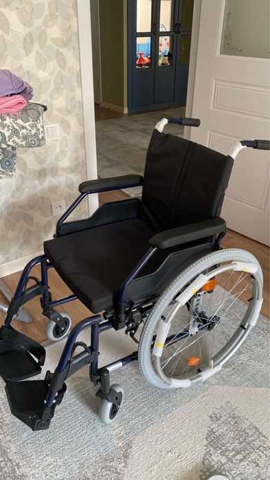 инвалидный коляска