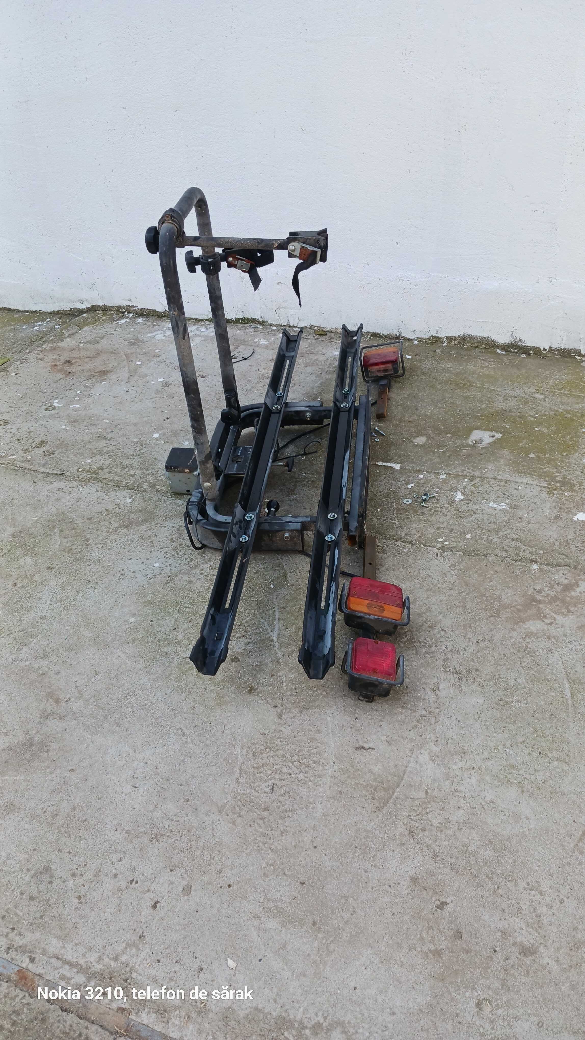 Suport 2 biciclete pentru cârlig remorcare.