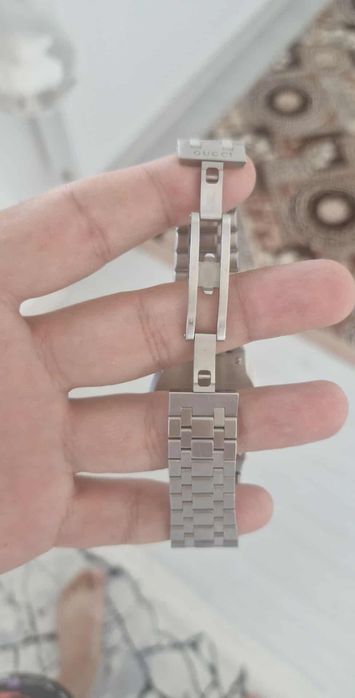 Ceas gucci 25 H argintiu