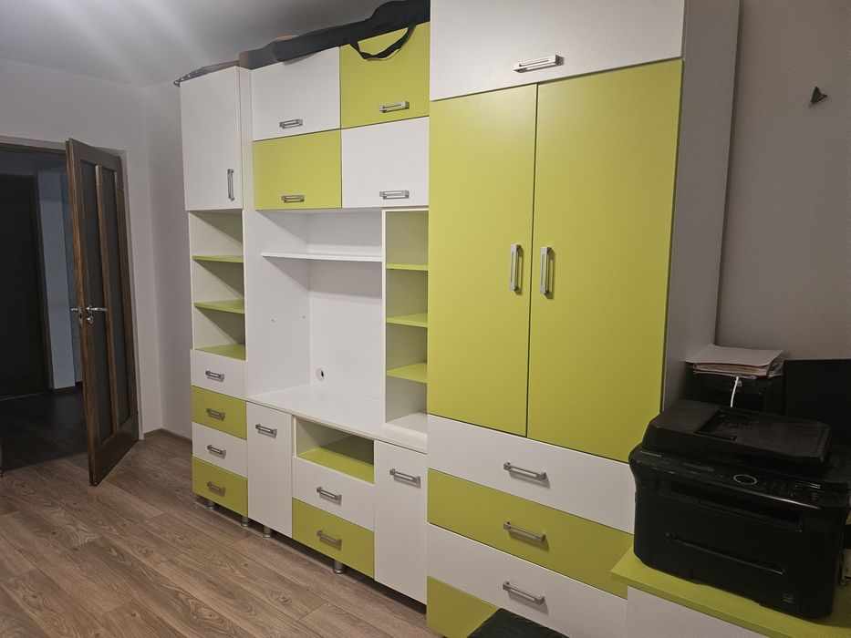 Dulap mare de cameră
