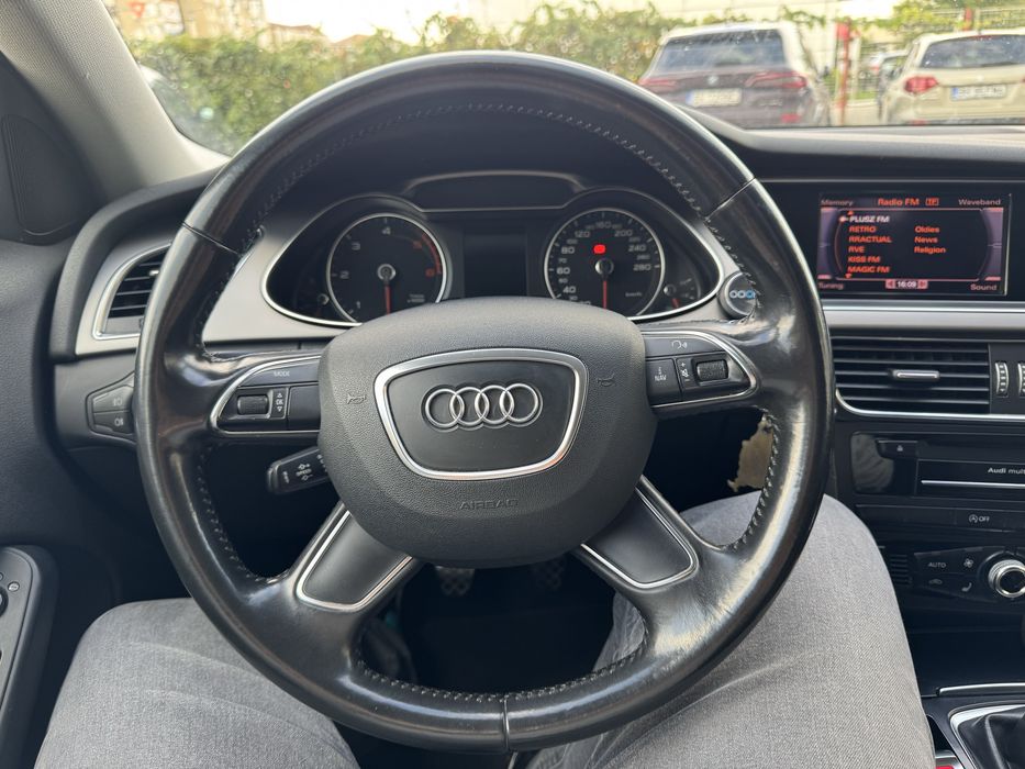 Audi a4 b8.5 volan piele