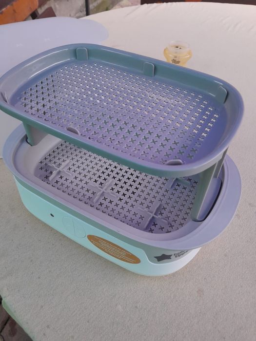 Vând sterilizator biberoane nou