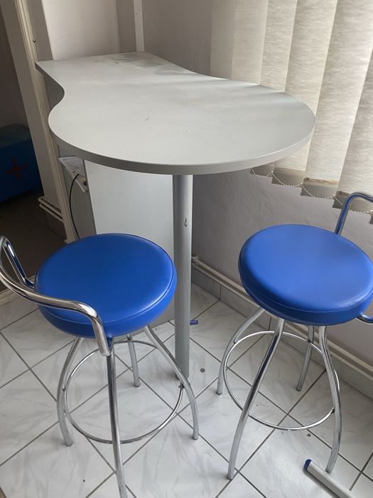 Set complet de mobilier de coafor de vânzare