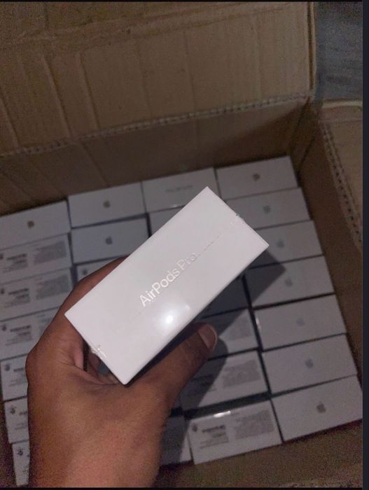 Casti airpods pro generatia 4