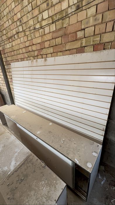 Стеклянная витрина, качественная новая