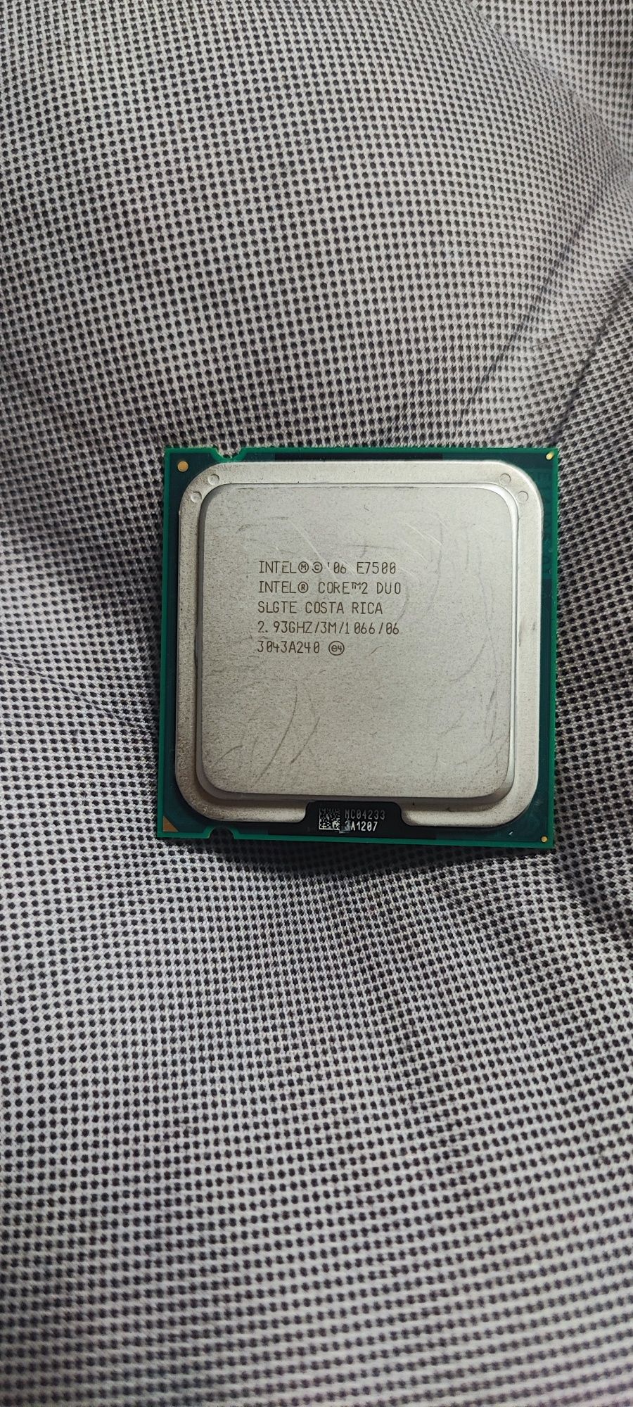 Продам процессор core 2 duo E7500