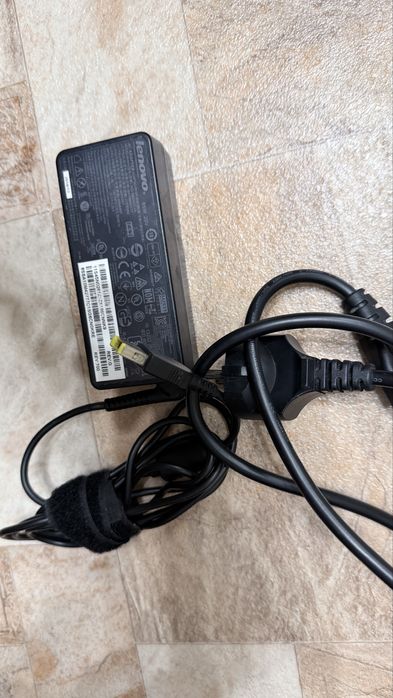 Продам зарядное устройство для ноутбука lenovo