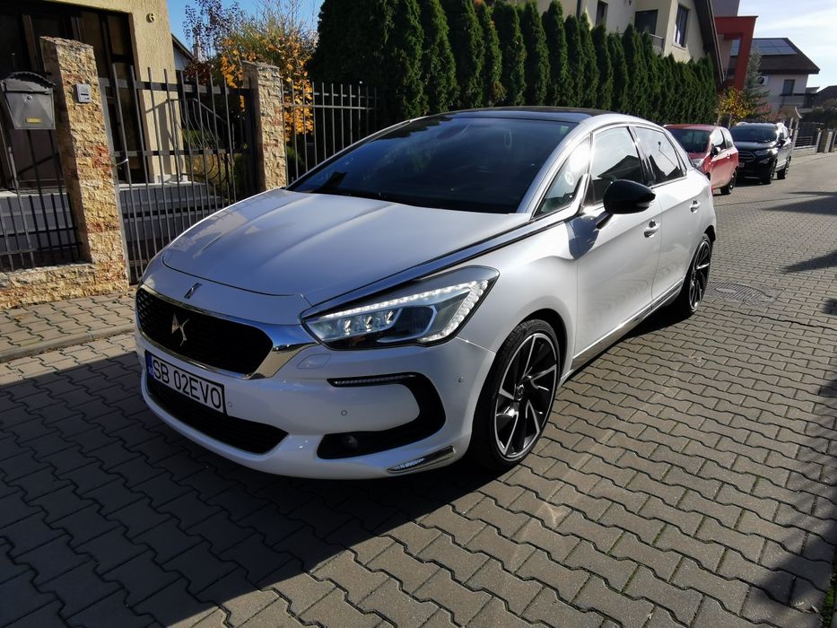 Ds 5 (Citroen) mașina de garaj stare foarte bună 
Mașină în stare foar