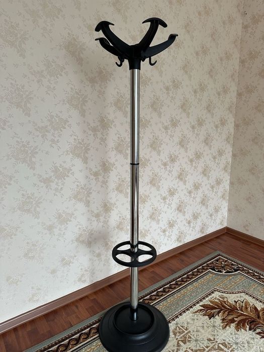 Вешалка напольная