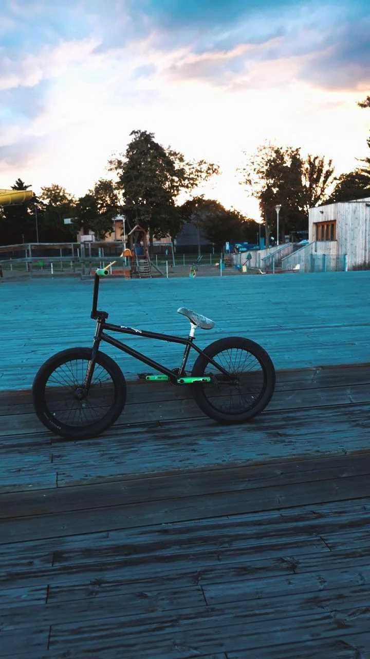 Bmx costum in perfecta stare