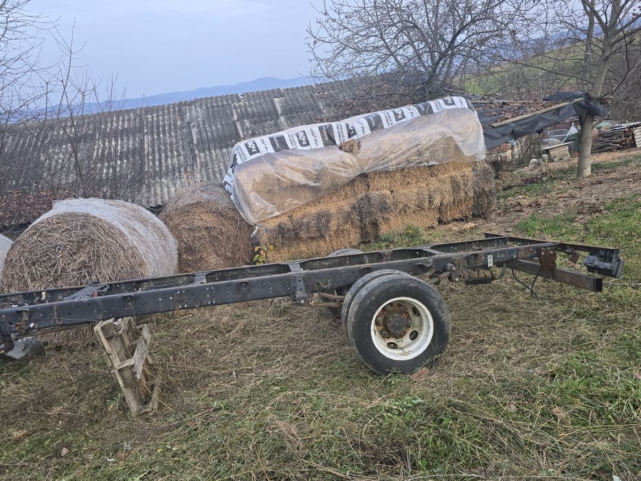 Vând axe și șasiu