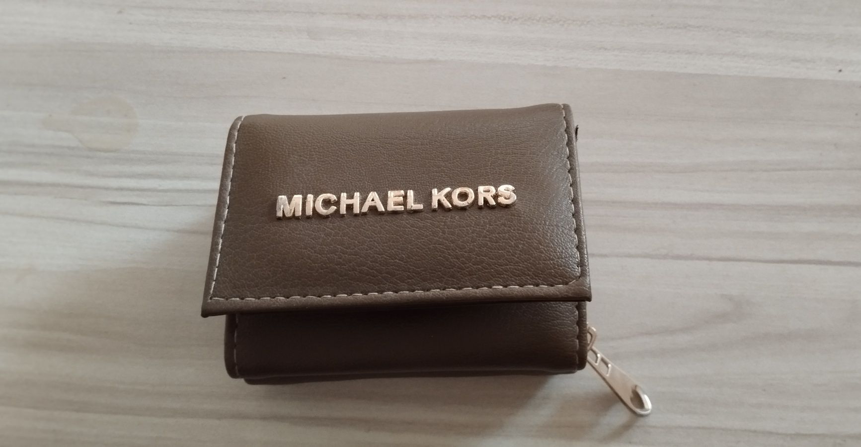 Дамски портфейл Michael Kors