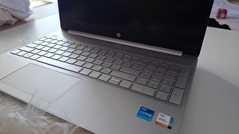 HP Laptop – i5-1235U GEN 12 , 8GB RAM, SSD 256GB CU NOU