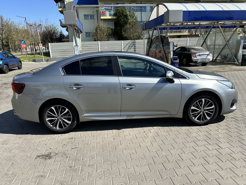 Toyota Avensis - 2016