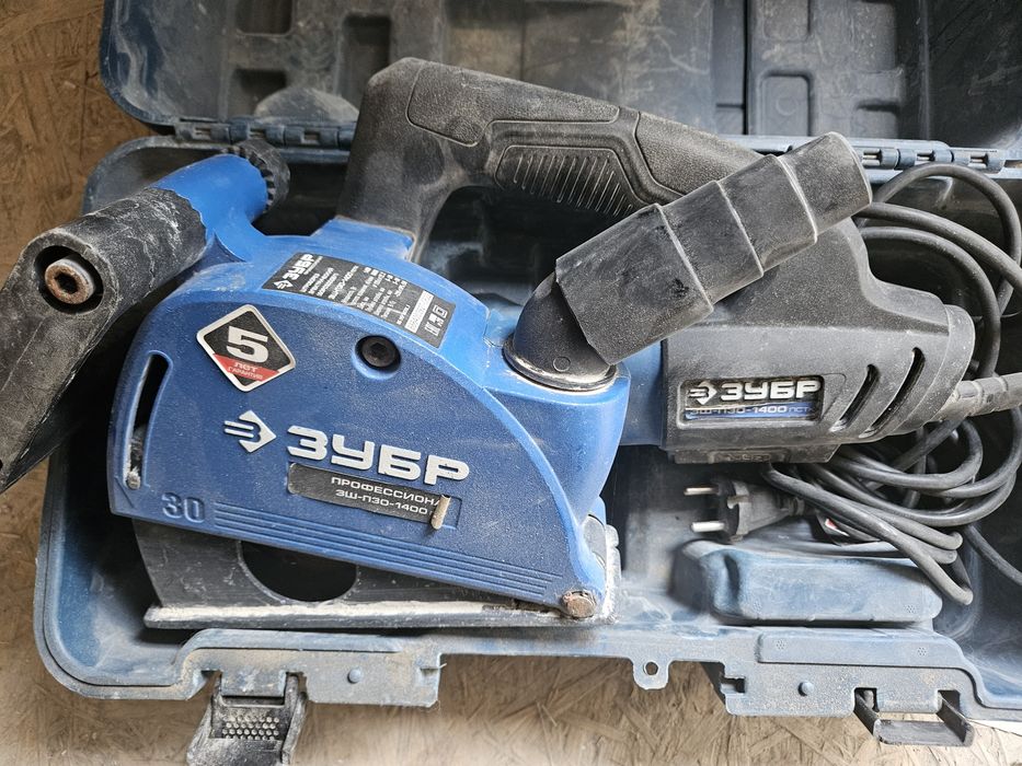 Продаеься штраборещ  в хорошем состояний