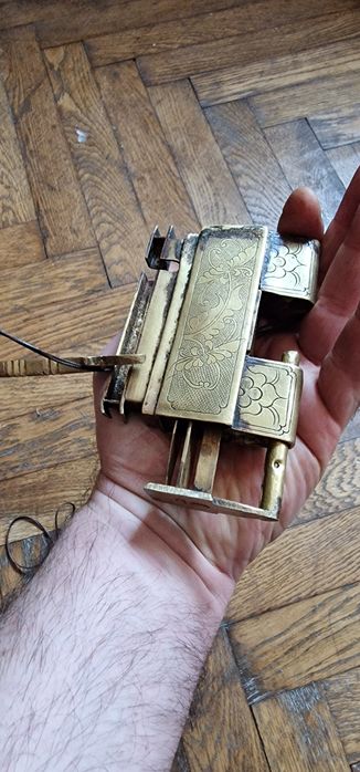 Lacate de colectie vechi antice