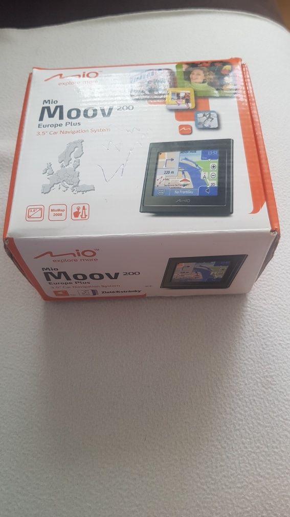 Sistem de navigație Mio Moov 200