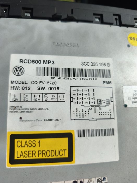 Radio cd player RCD500 mp3 cu cod Volkswagen Passat B6 Golf 5 Jetta To