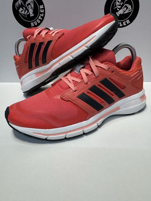 Маратонки ADIDAS REVENERGY BOOST .Номер 36.5