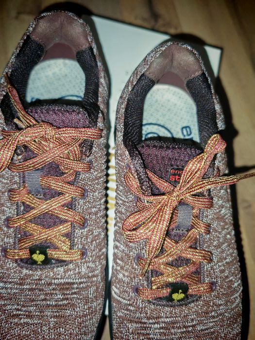 Vând adidași marca Engelbert Strauss