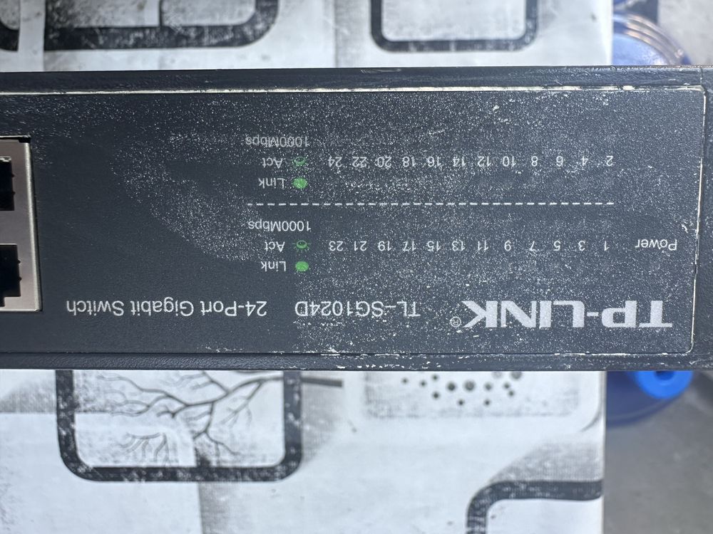 Продаётся SVICH Хаб 24 порт 1024 gb