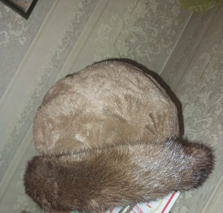 Продам шапку норковую