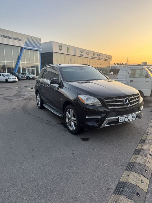 Мерседес МЛ 350 сотилади