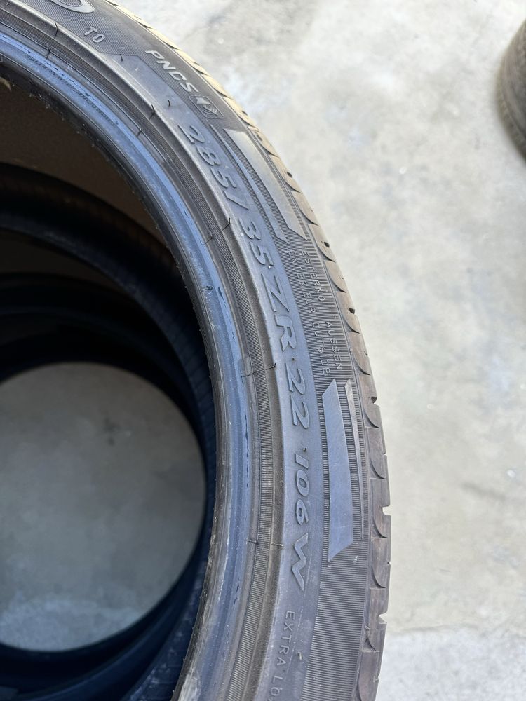 4 броя летни гуми Pirelli 285/35/22 дот21