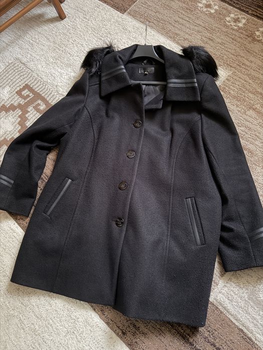 Vand Palton iarna negru