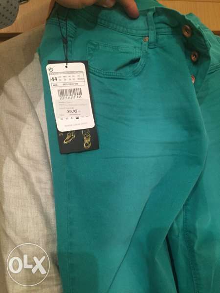 Оригинални нови дънки Zara, 44 номер, slim fit, тюркоазени, 60% намал