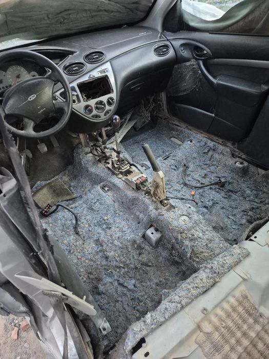 Продам форд фокус аварийном состояние
