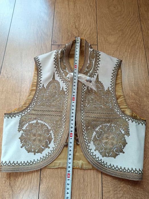 Детско сърмено елече