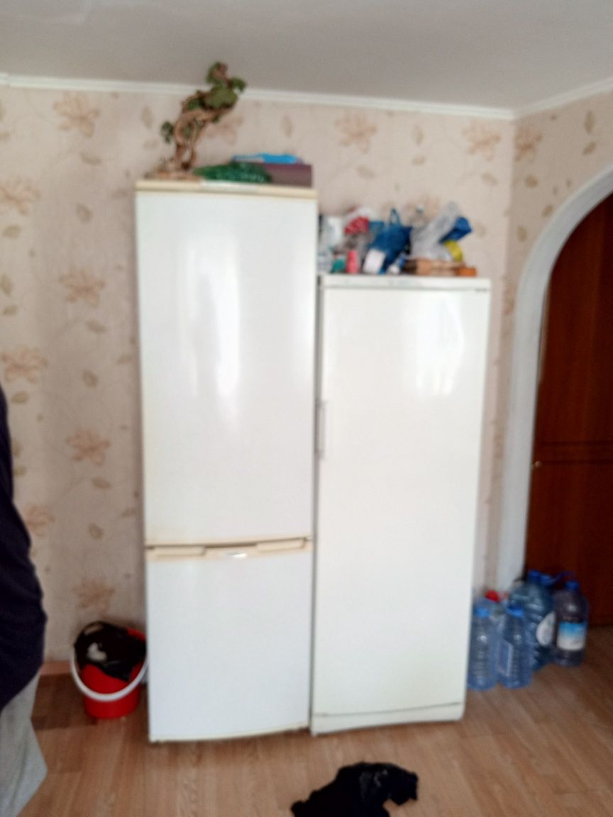 Продается холодильник Бюриса б/у